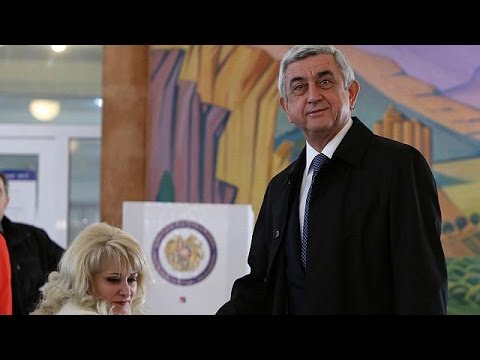 شاهد المواطنون في أرمينيا تنتخب برلمانًا جديدًا