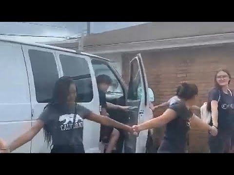 تسعى إدارة ترامب إلى ترحيل المهاجرين الذين يدخلون البلاد بطرق غير شرعية